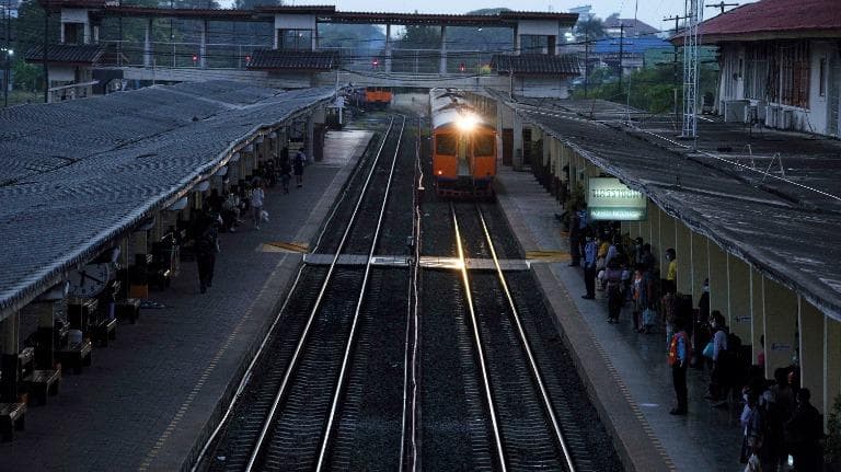 465 จากบรรณาธิการ สถานีรถไฟ