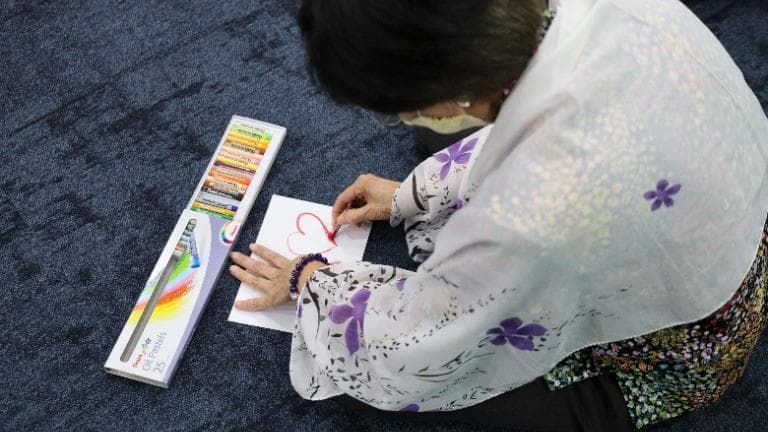 สุขหมุนรอบตัวเรา - “ปรับทุกข์บำรุงสุข” ของหมอศิริราช