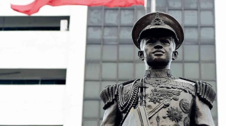 458 พระเจ้าบรมวงศ์เธอกรมหลวงชุมพรเขตอุดมศักดิ์ผู้ให้กำเนิดกิจการ อุตุนิยมวิทยา ในประเทศไทย