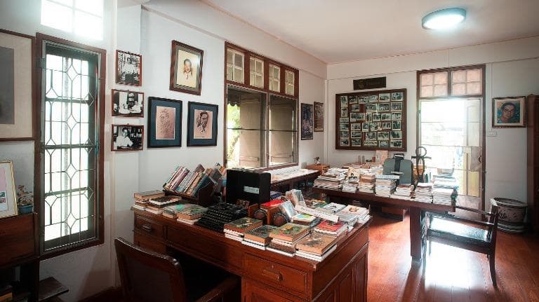 439 hidden (in) museum “สุภาพบุรุษ” ในบ้านศรีบูรพา