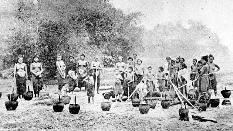 451 ๑๔๐ ปี ปูมหลังกบฏผู้มีบุญ