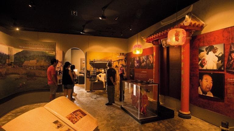 412 hidden (in) museum “ค้างคาวแดง”  แฝงความรู้ คู่โรงเรียนจีน