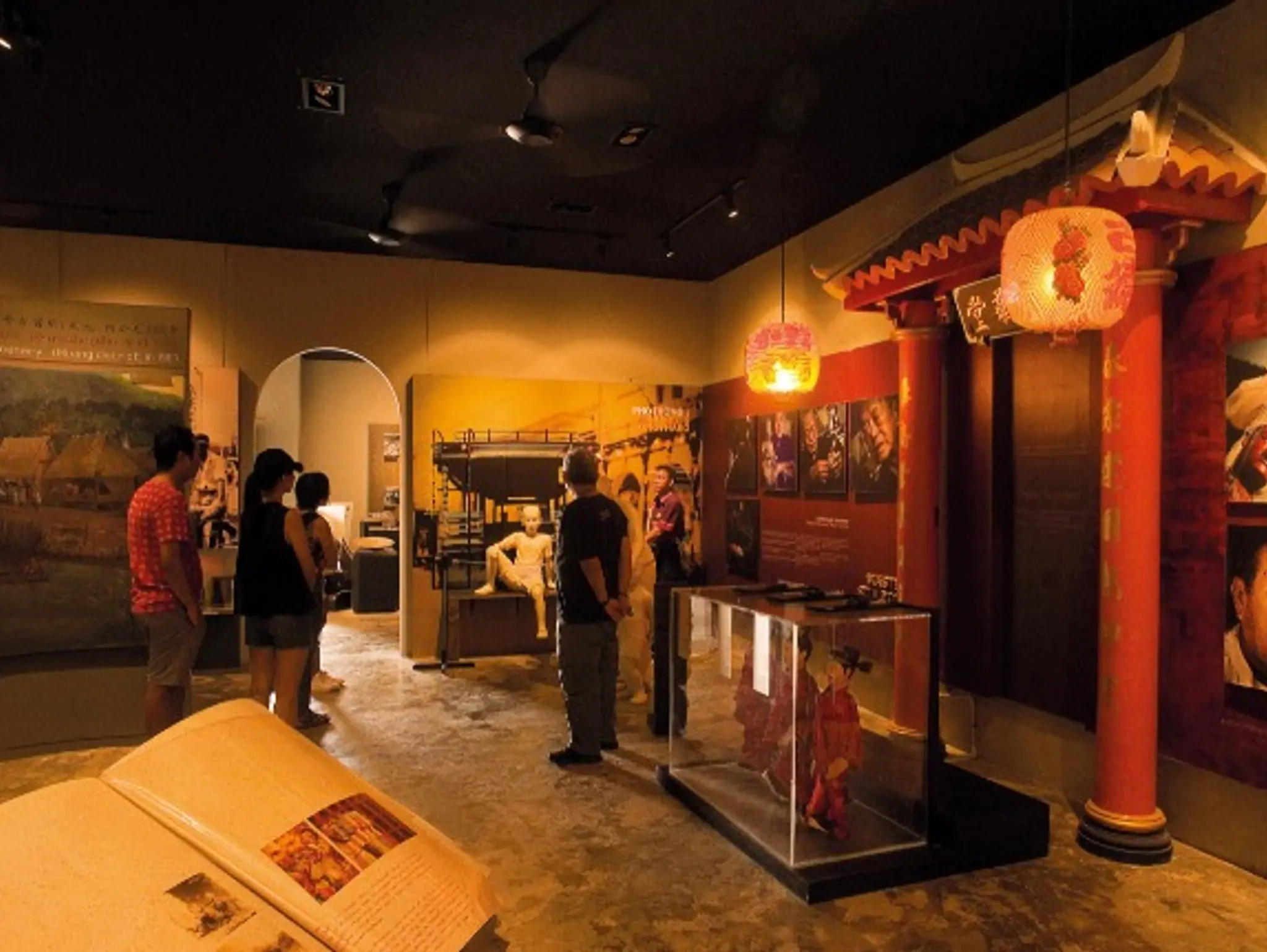 412 hidden (in) museum “ค้างคาวแดง”  แฝงความรู้ คู่โรงเรียนจีน