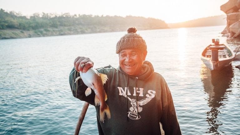 431 มนุษย์ถ้ำริมฝั่งโขง