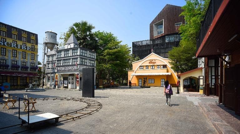 457 Hidden (in) Museum ใครใคร่เป็นดารา ใคร่ดูหนังขายยา เชิญทางนี้