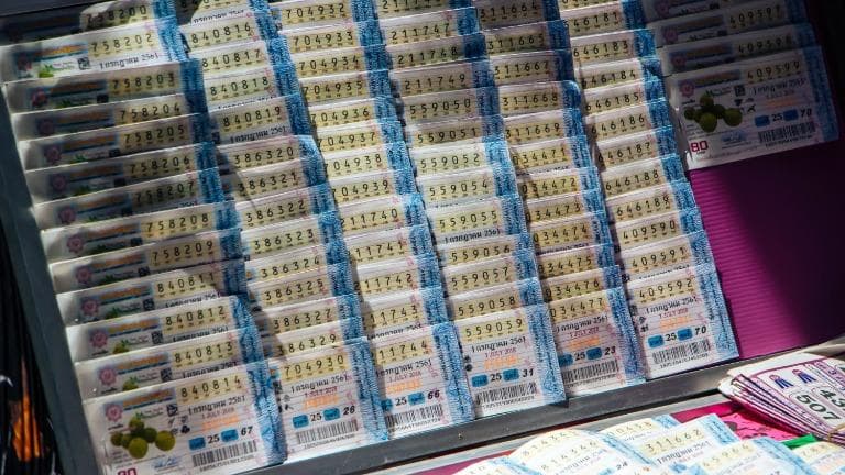 453 วิทย์คิดไม่ถึง ทำไมคนชอบเล่นหวย ?