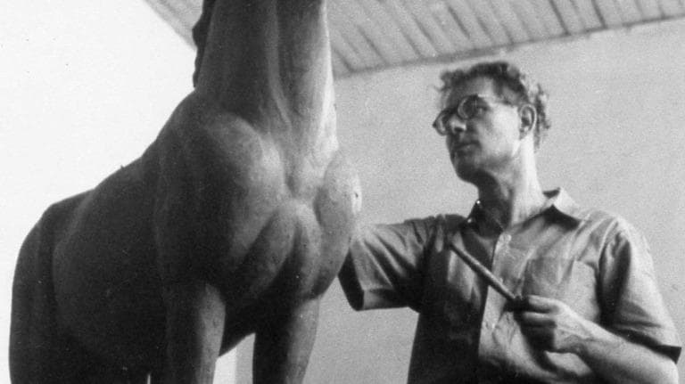 462 อนุสาวรีย์ คือ ศิลป์อนุสรณ์ พีระศรี