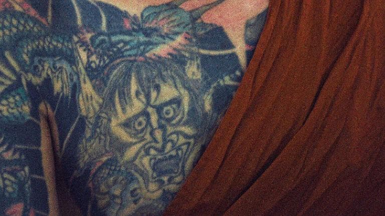 440 กวี ต่างยืนอยู่