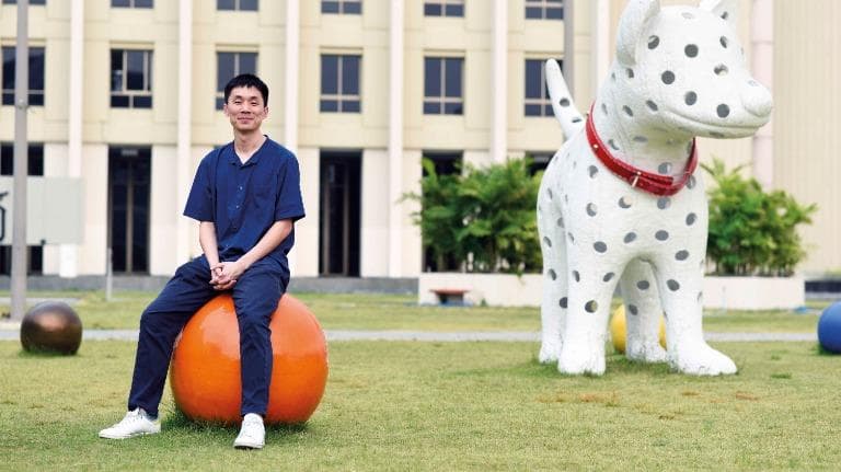 468 Comic Writer ธนิสร์ วีระศักดิ์วงศ์ นักวาดการ์ตูน นามปากกา “สะอาด”