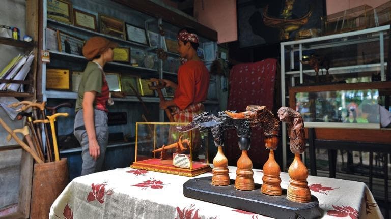 437 Hidden (in) Museum กริชรามันห์ ศิลป์-ศัสตราวุธคาบสมุทรมลายู