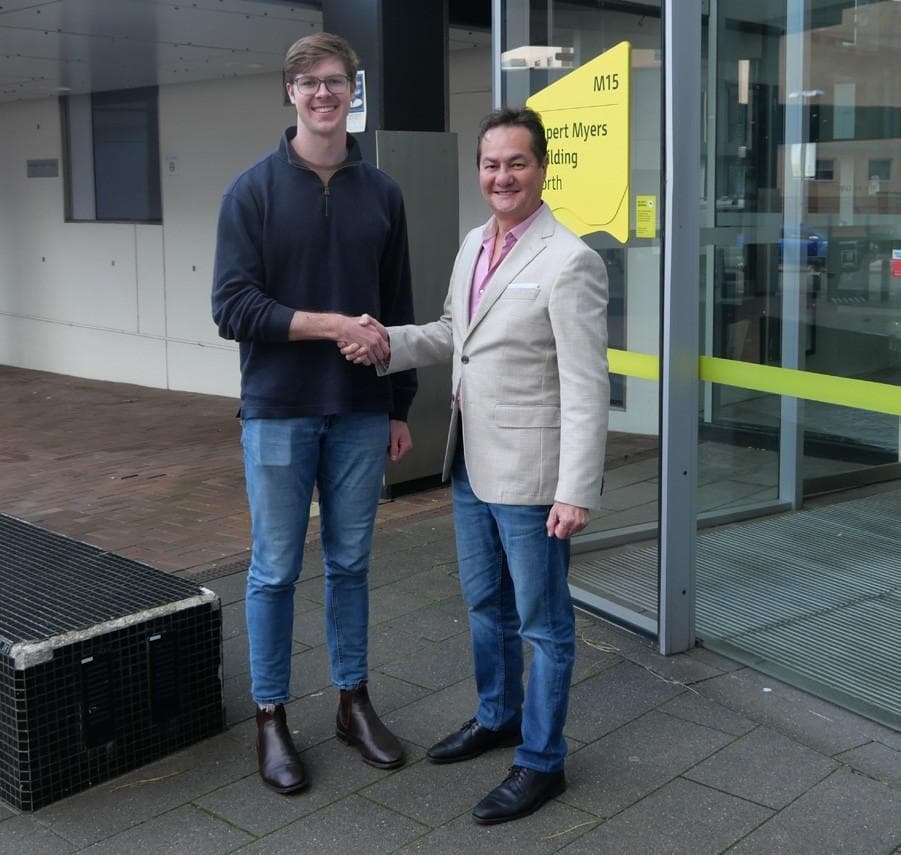 UNSW Students Sign Up for mivision