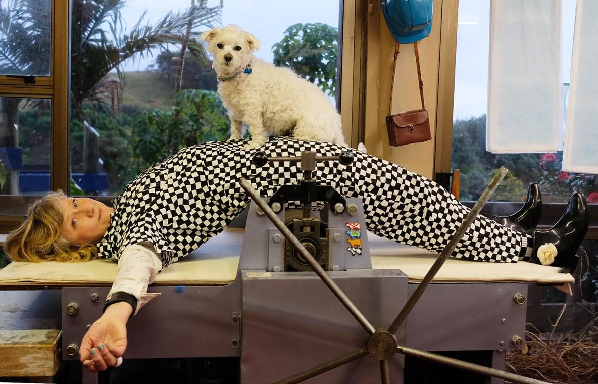 Contemporary Art in Context: Jennifer Halli