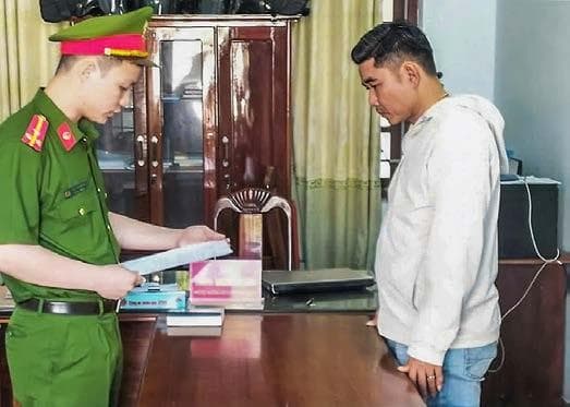 Quan nhỏ ăn mỏng...