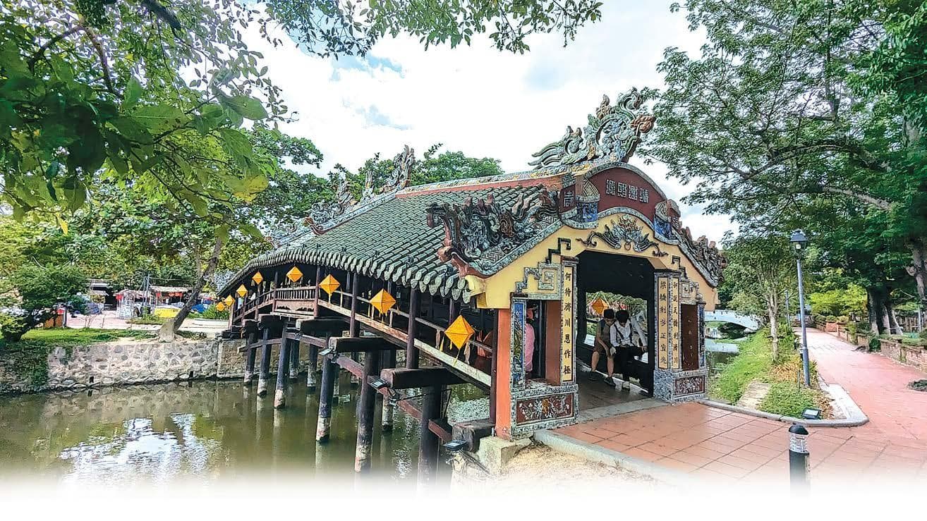 Về Cầu Ngói Thanh Toàn nghe hò Huế