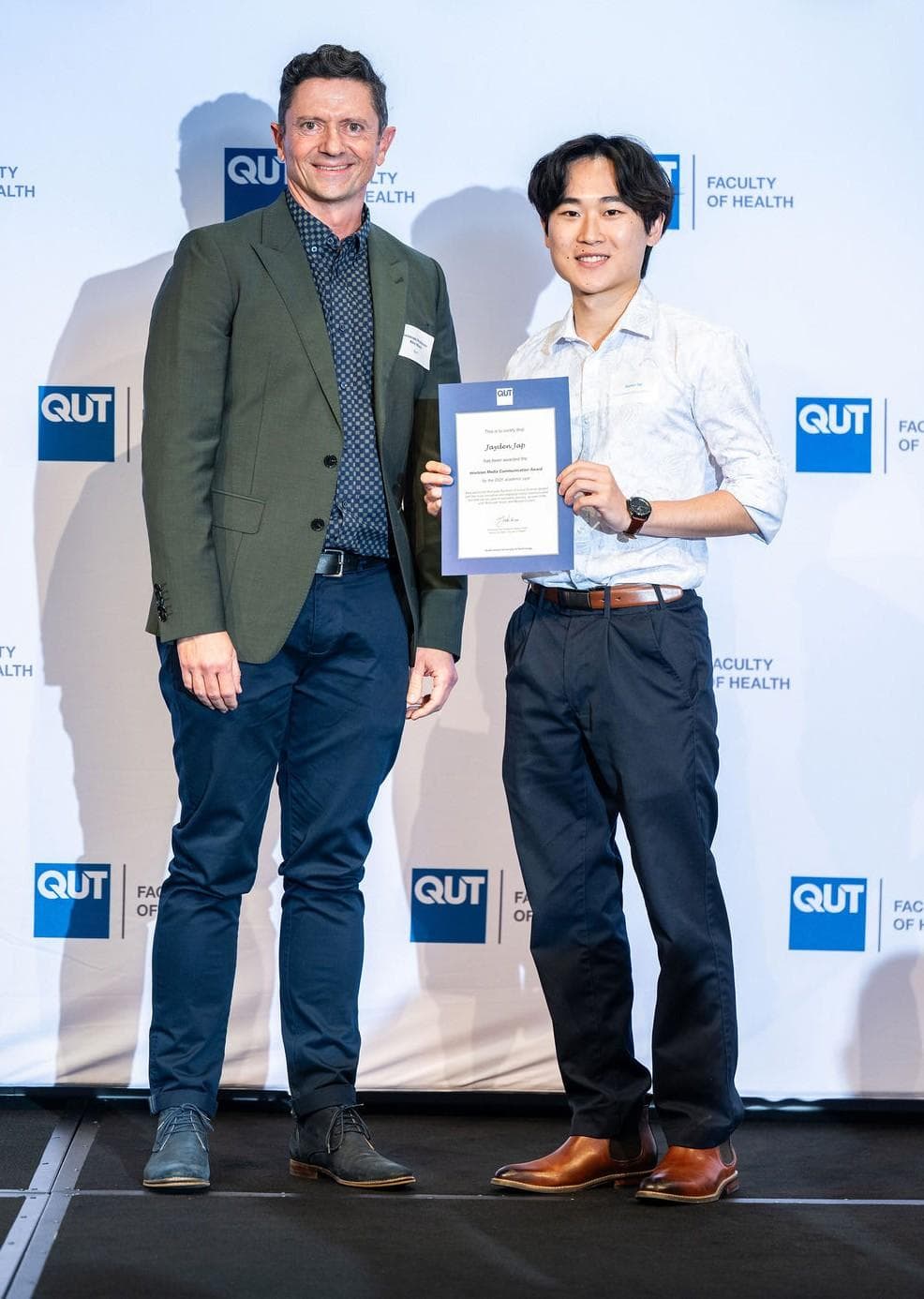 QUT Presents mivision Award for Communication in Optometry