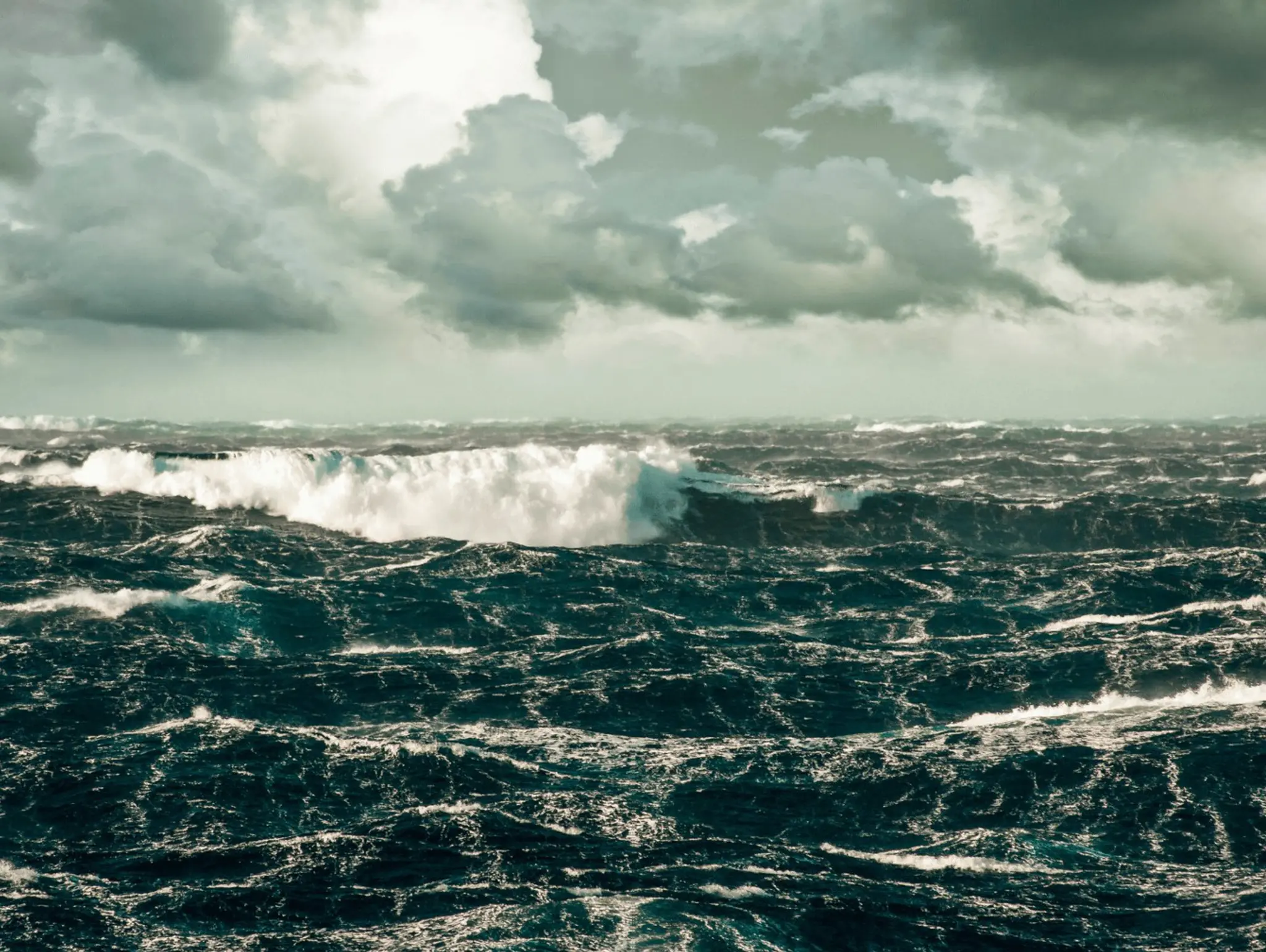 Massive Knockdown | The Mother of All Waves Slams Lisa Blair Like a Freight Train