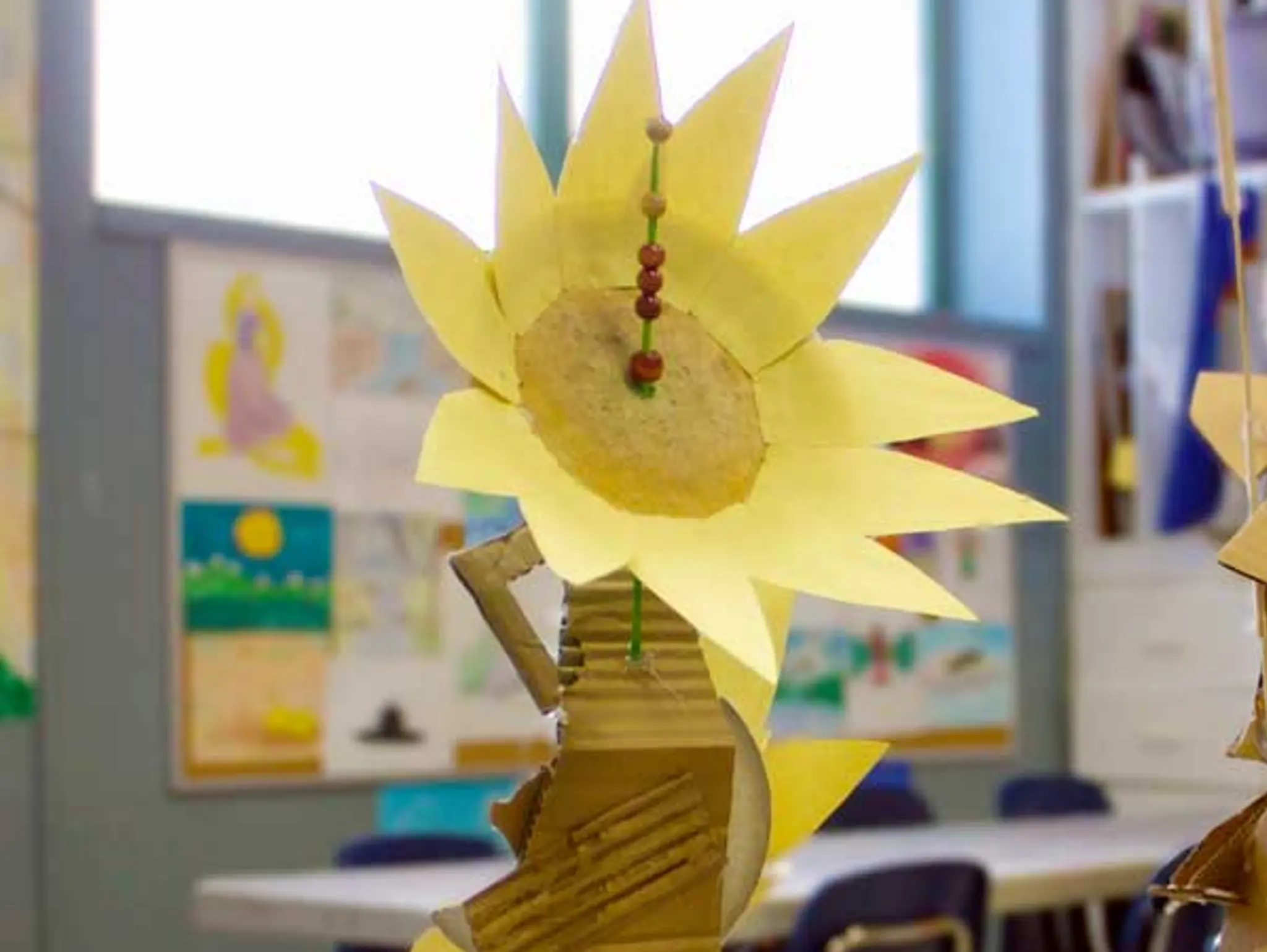 ClipCard: Geometric Kinetic Sculpture