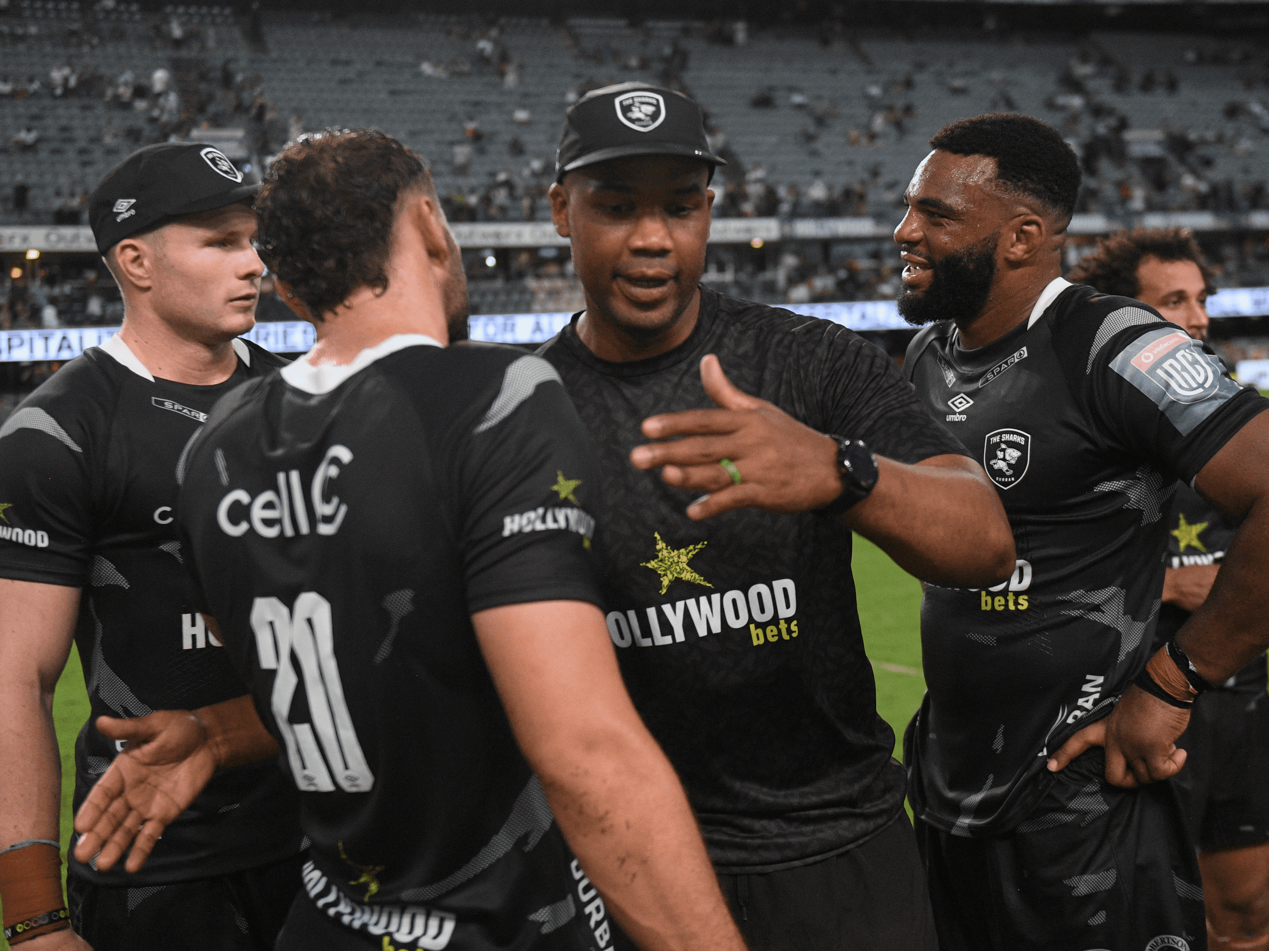 22. Ithemba kumqeqeshi weSharks nge-top 8