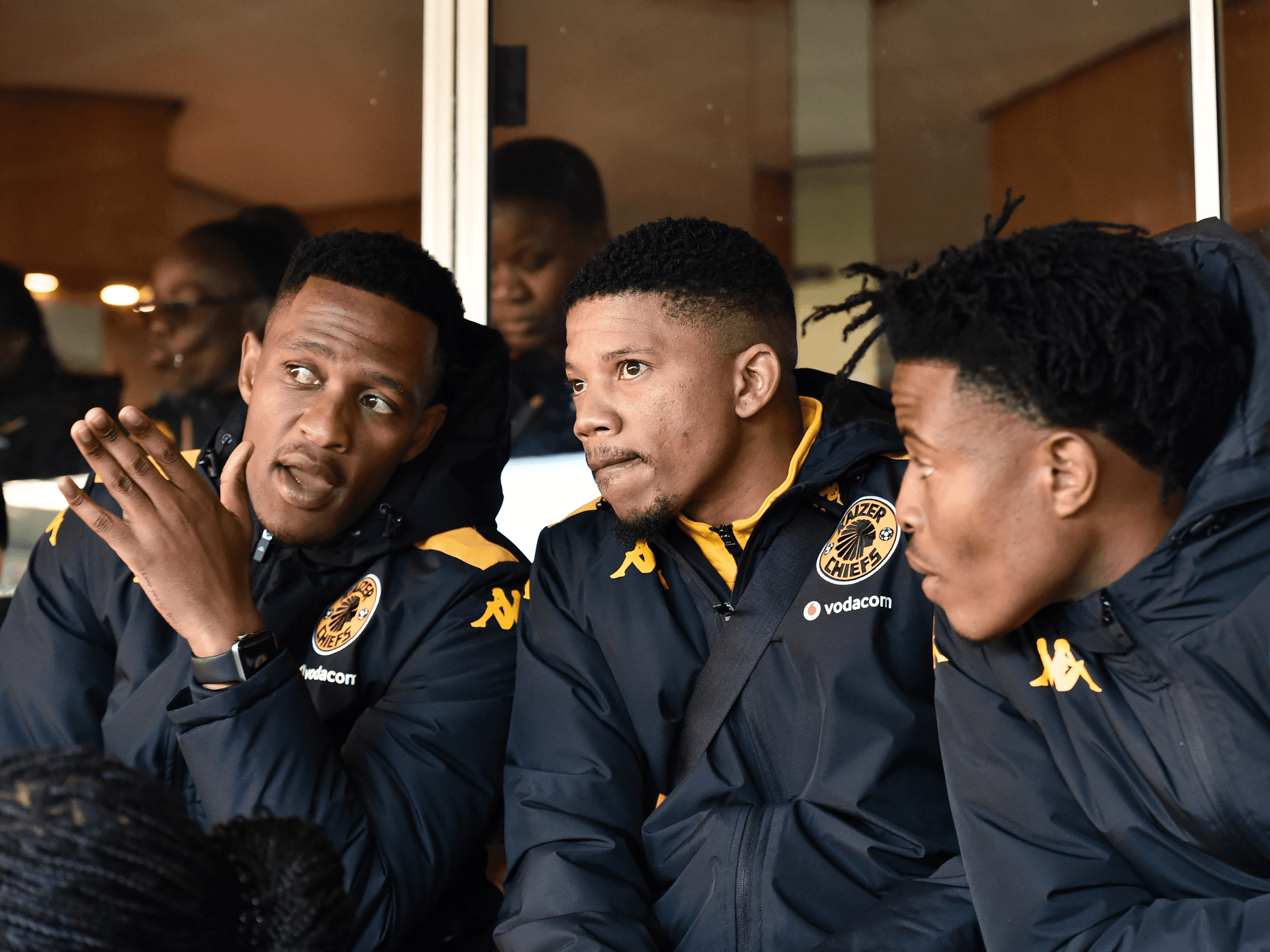 21. Zinqunywa amakhanda ziyekwe!