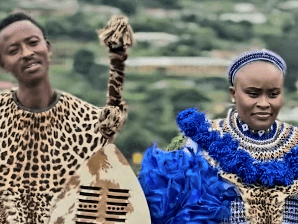 14. Kugcagcwe kwembulwa kwembeswa kumkhwenyana esibhedlela