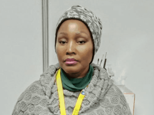 06. Usizwe wukuphelelwa wumsebenzi ukufeza iphupho lakhe kwezobuhle