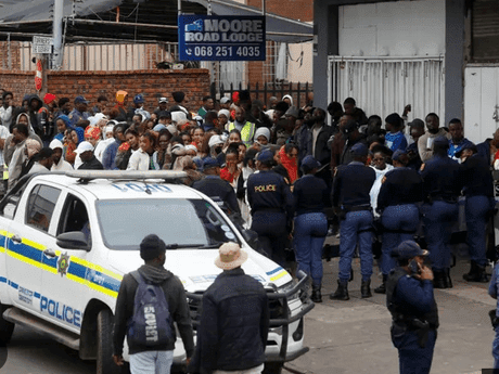 14. Abokufika bagcwale kwaHome Affairs eThekwini befuna izimvume zokuba kuleli
