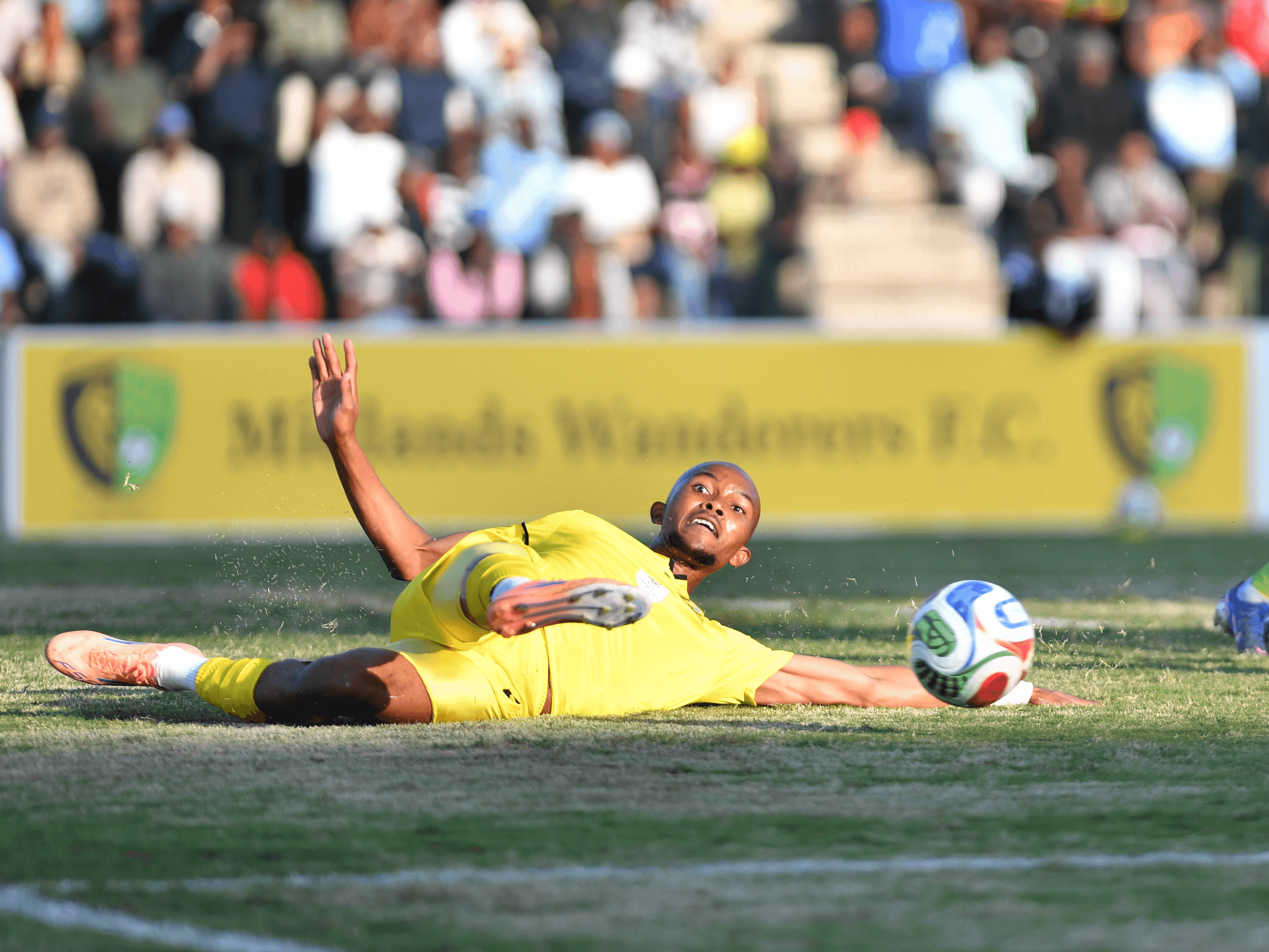 19. Ibalisa ngokuntula umgadli ovuth' uphondo iWanderers