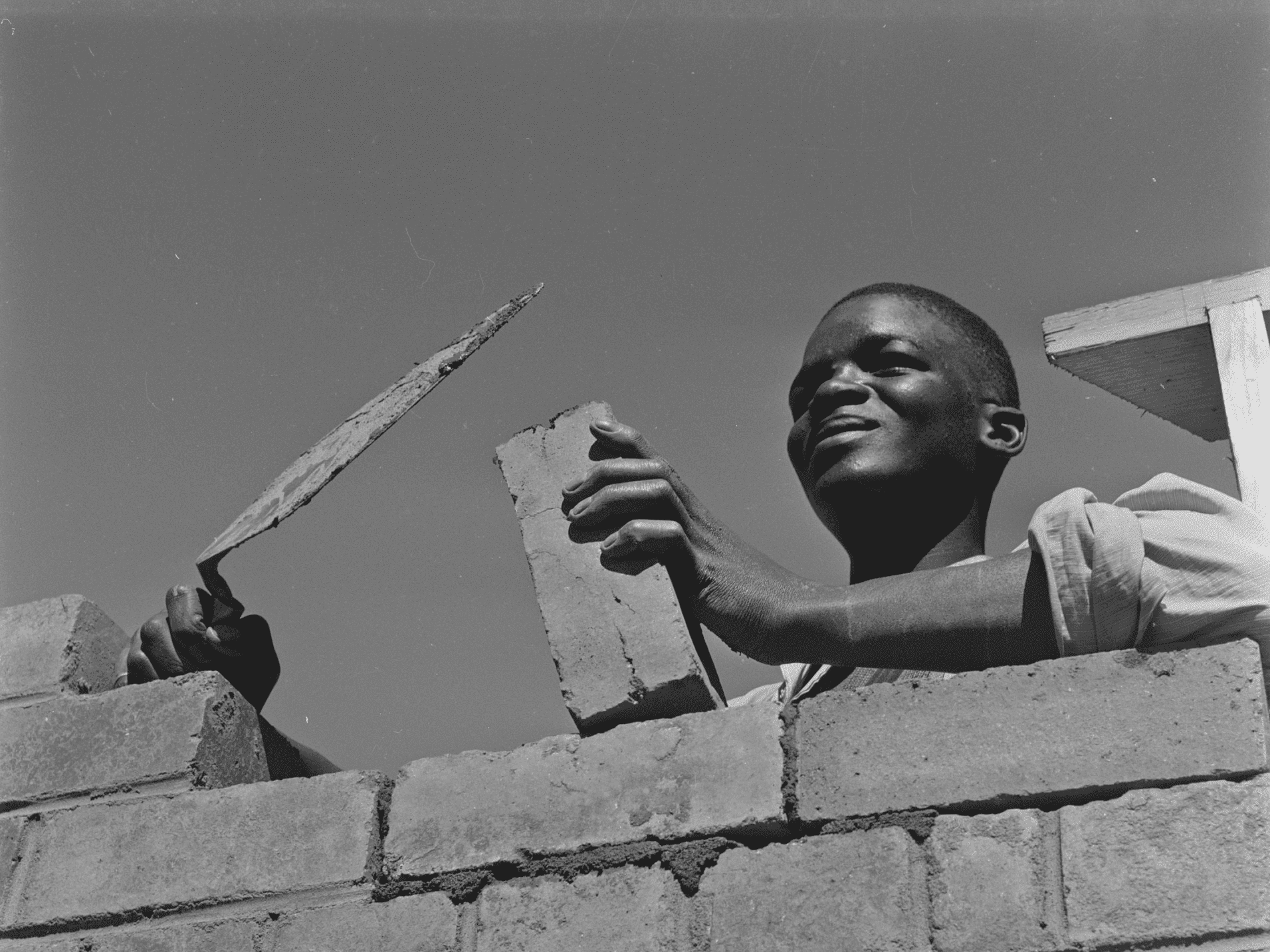 09. 'Ushaye isikhala ungqongqoshe ngamakhono abakuleli ngaphambi kuka-1994'