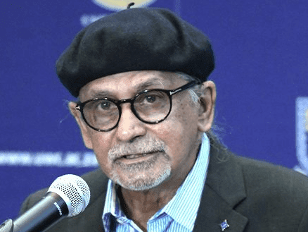 02. Briefs. Isililo ngokushona kwengwazi