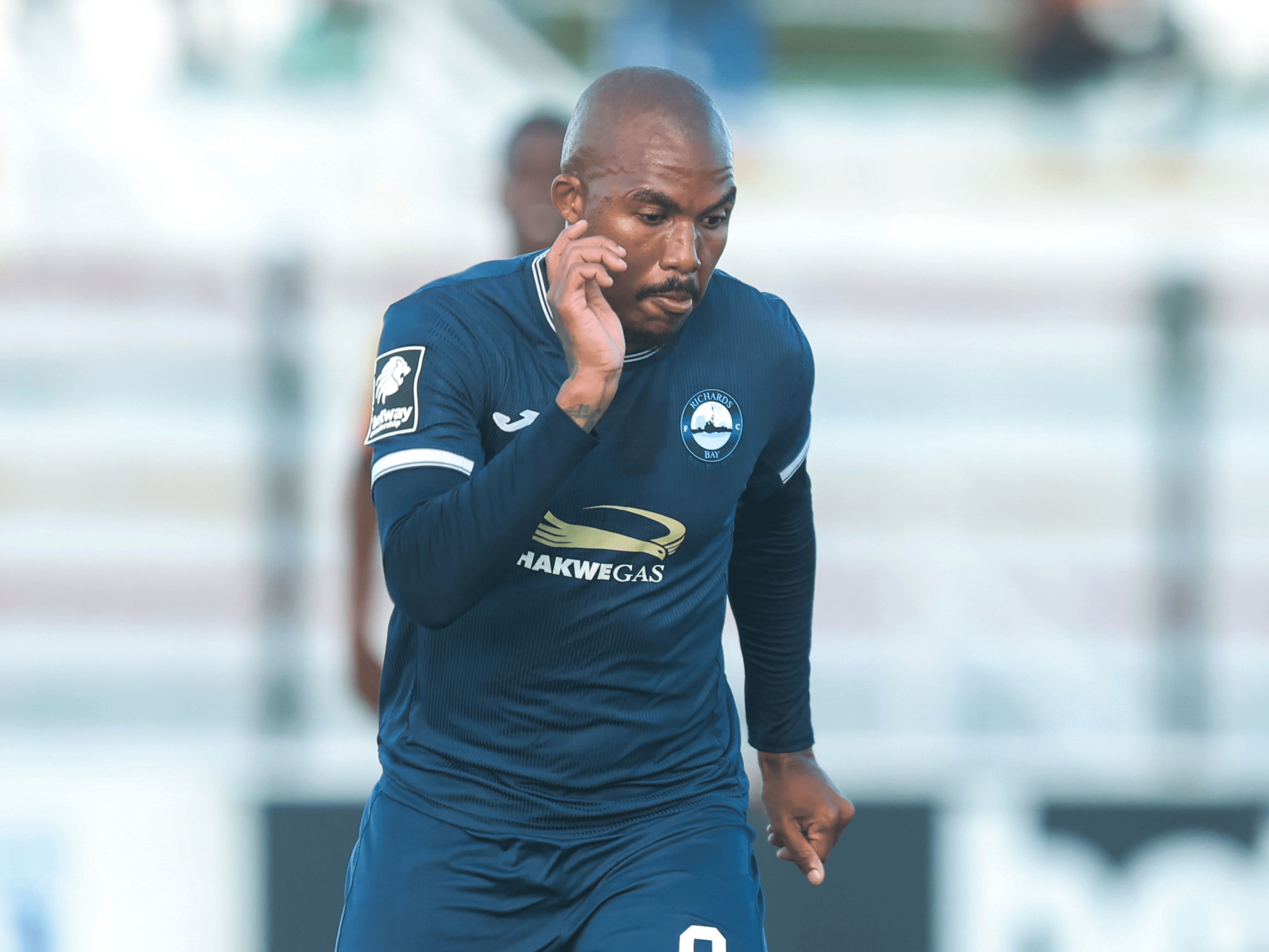 19. Ulandelwa ngamabhadi olimale esanda kusayina kwiSekhukhune