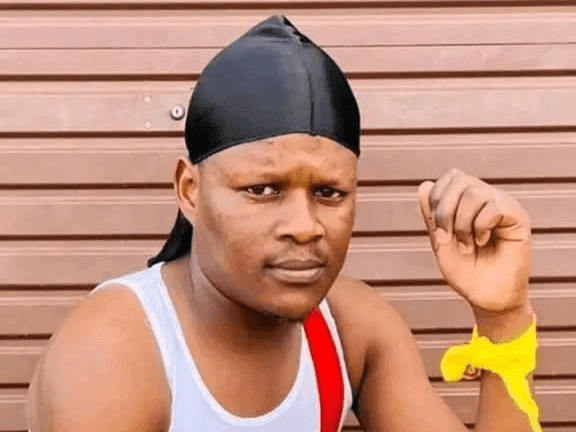 14. Isililo ngegoso elibhubhe namagidangoma engozini