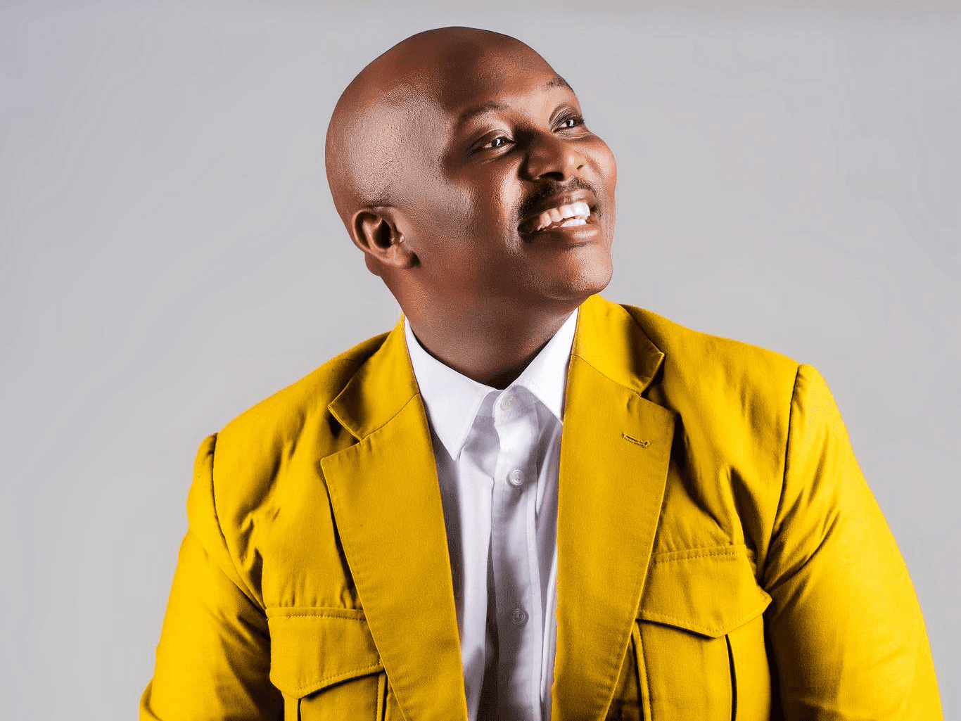 03. Owokholo ucacisa ngokungezwani kwakhe noJumbo