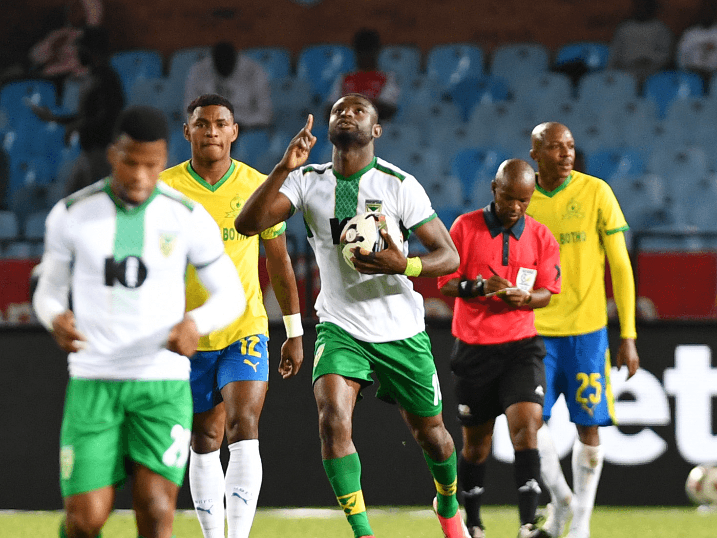 17. OweDowns ukhala 'ngokucijelwa imikhonto' kwiPSL