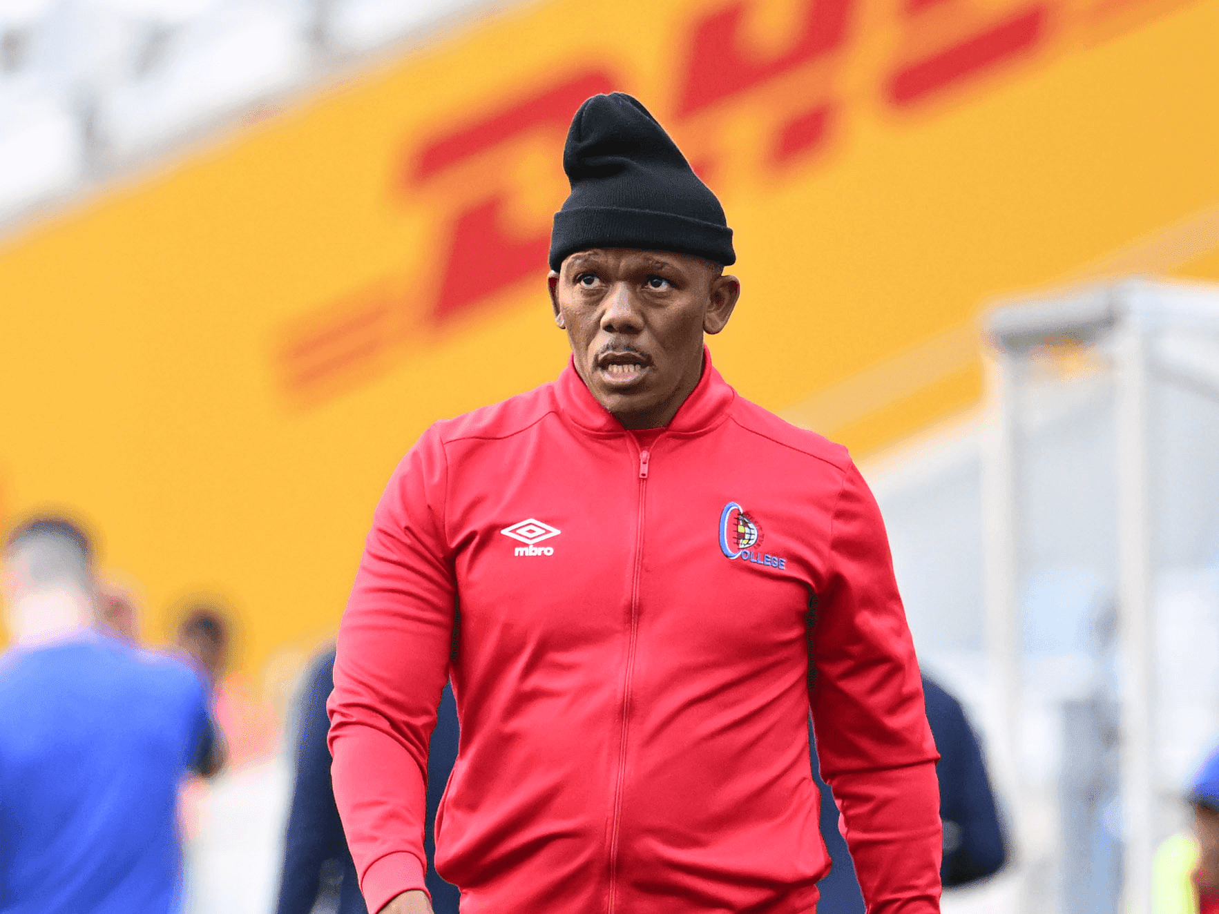 17. Uzoqhubeka nokuncelisa amawele umqeqeshi we-Orbit College