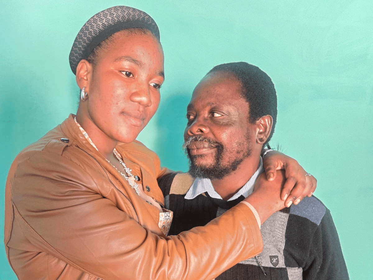 14. Bathi ngeke behlukaniswe wukugxekwa abashiyana ngeminyaka ewu-44