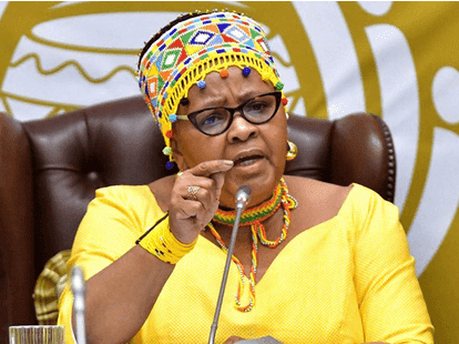02. Kwehlukene imibono ngokwenyuswa kwamaholo ezikhulu zomkhandu weTheku