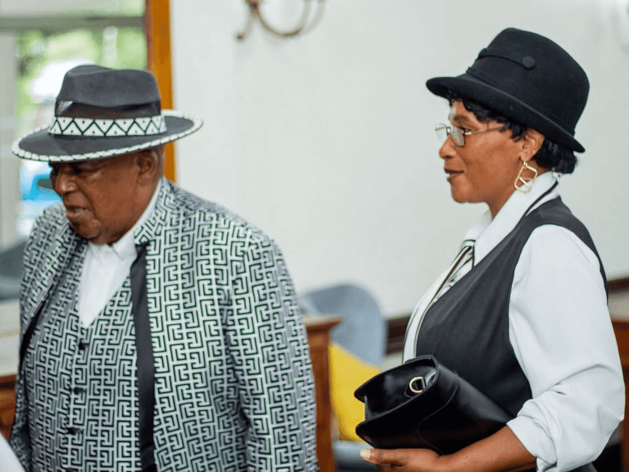 06. Kusolwa isancinza sikambhishobhi "ngokufa kwebandla" laseNyonini