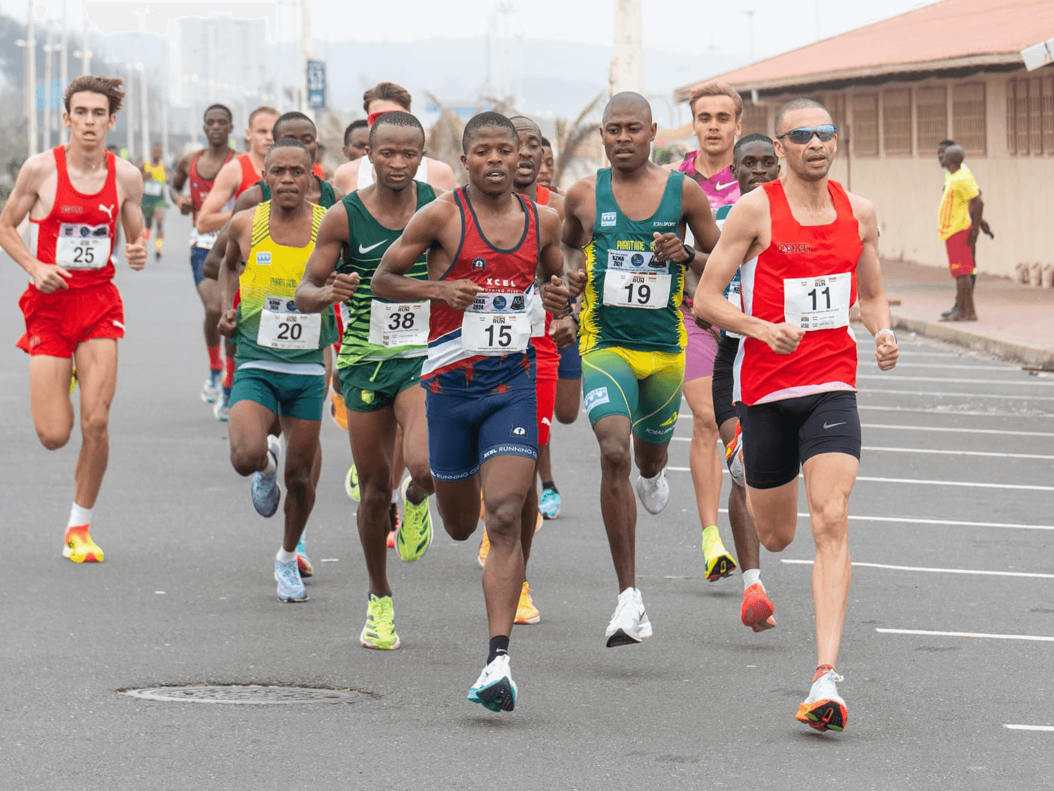 22. Uzimisele ngokwenza imizuzu ewu-14 kwiBoxer Super Run 5km