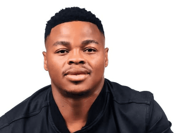 04. Uhoxise ukuyeka emculweni, ezwa ingoma yakhe ishisa izikhotha 