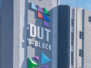 14. Kusolwa ezothando kuzibulala  umfundi waseDUT