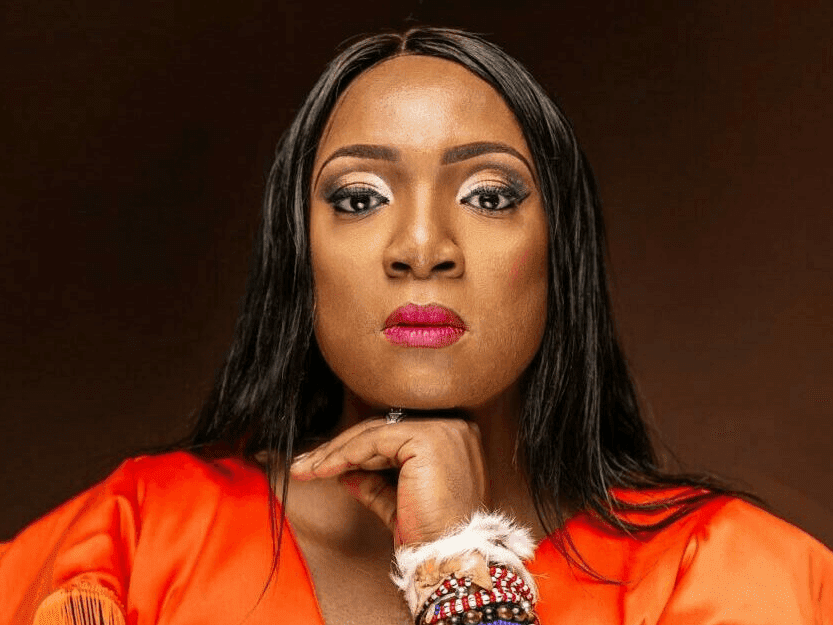 06. Isangoma sisebenzise u-R390k sishintsha ubulili-