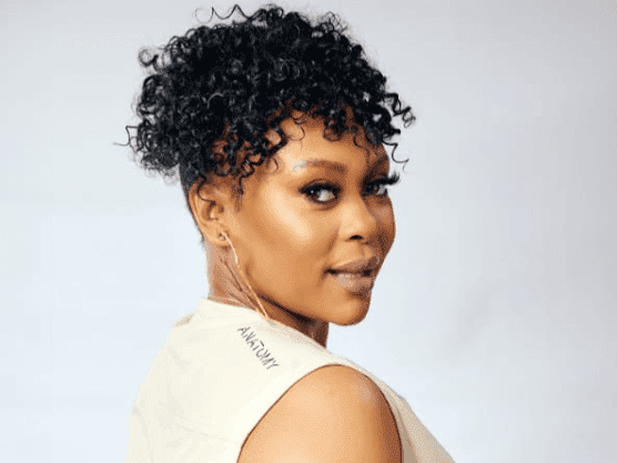 06. Igagasi licacisa ngesikhala sikaZisto