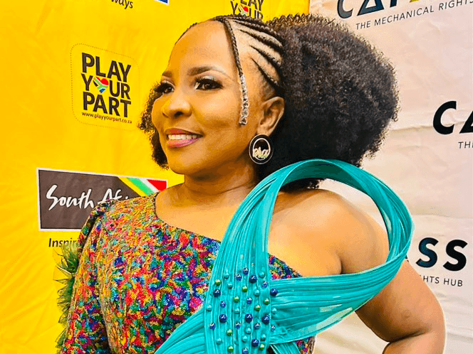 03. Umsakazi woKhozi nelebuli yezimpahla imroza Ree