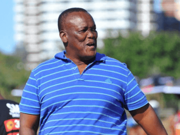 17. Ukhala ngokuncishwa kwabadlali abasebancane ithuba