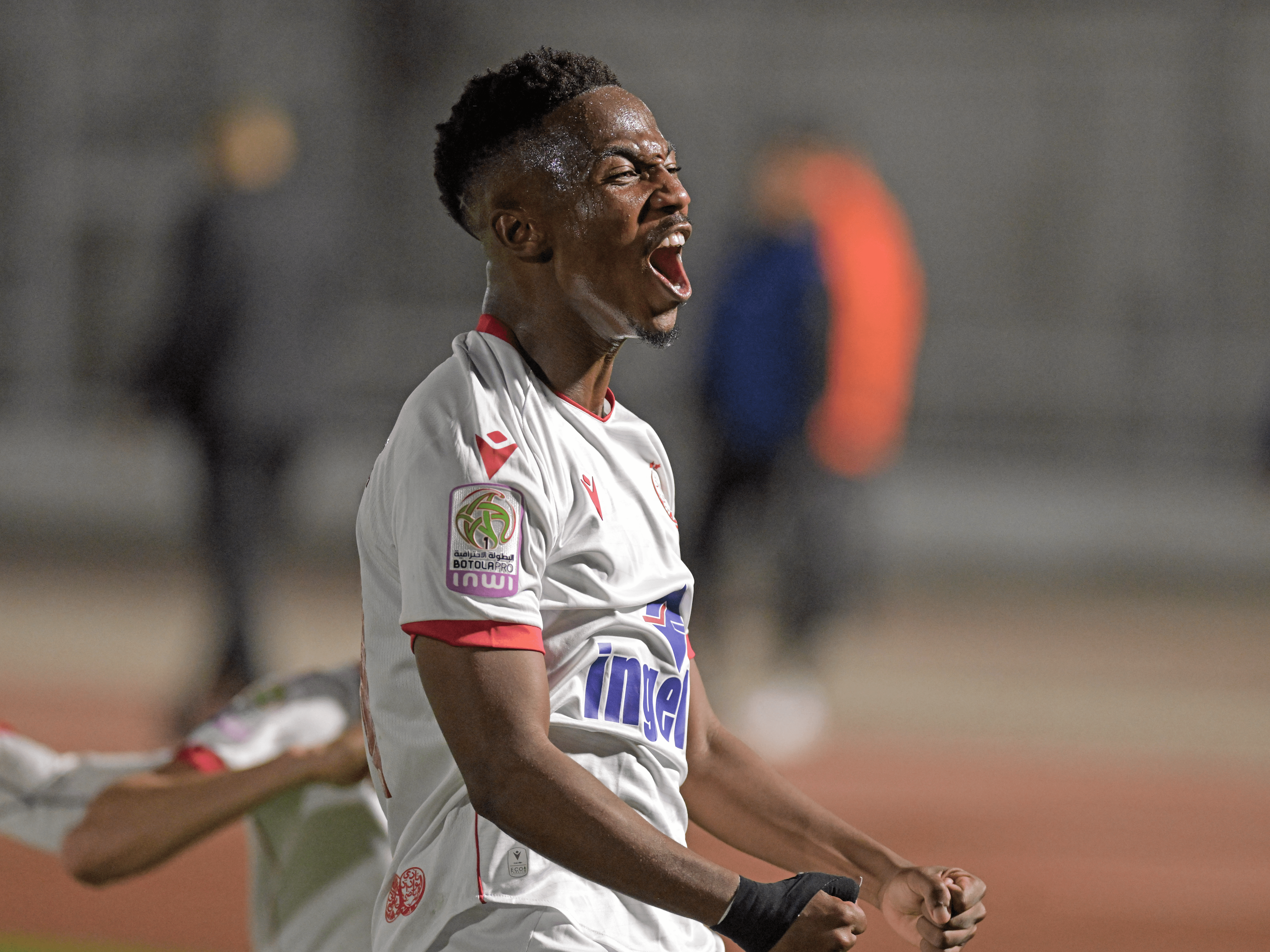 24. Isathambekele kwiSundowns inhliziyo kaMailula