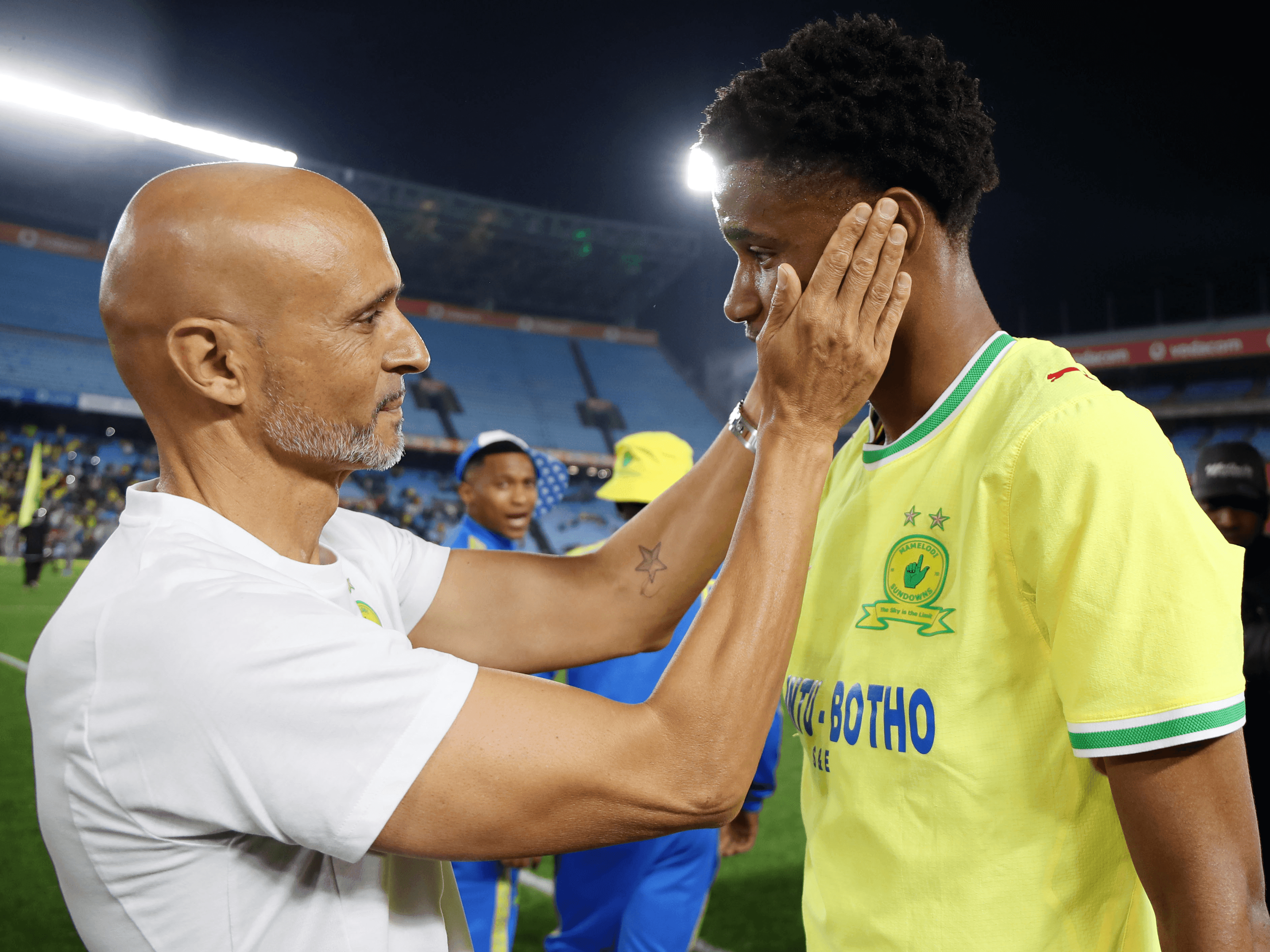 17. AbeDowns neqhinga lokufaka ingcindezi kwiBucs ngeligi