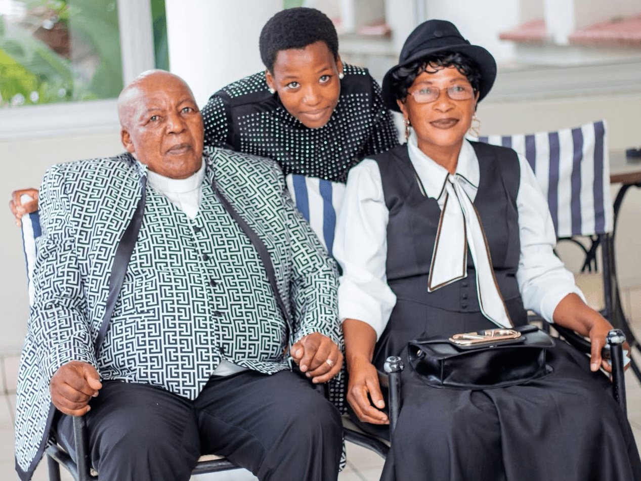 14. "Ubegqitshiswe okwenja umfowethu"
