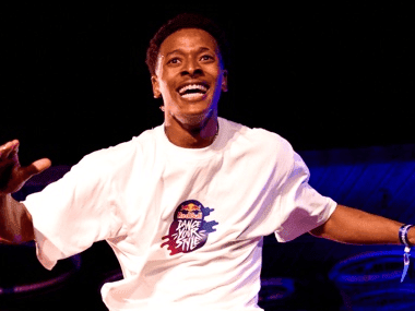 09. Ufudukela eThekwini umnyakazo womdanso