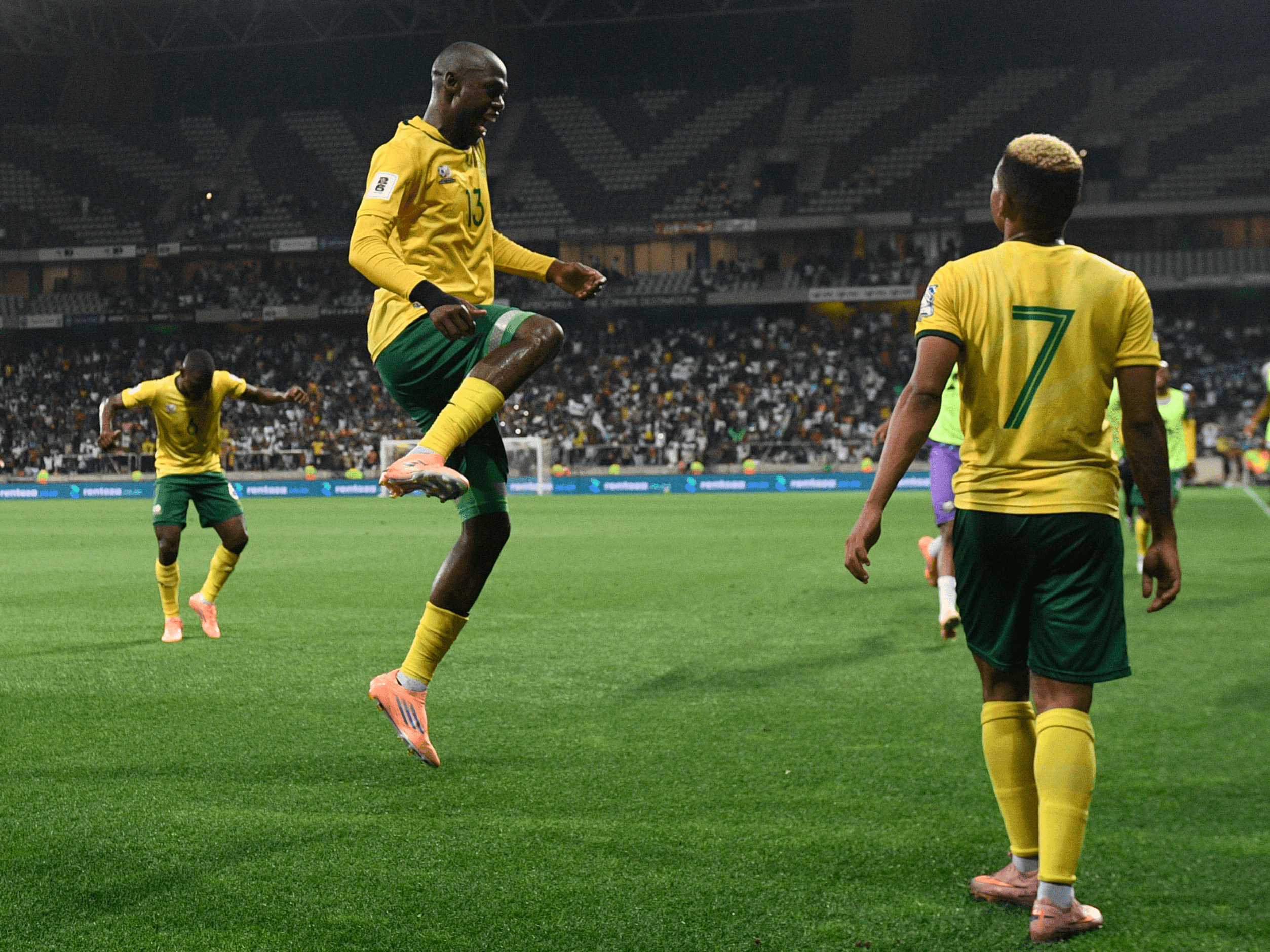 16. Usetshenzelwa nawukuziba izimfamona umqeqeshi weBafana