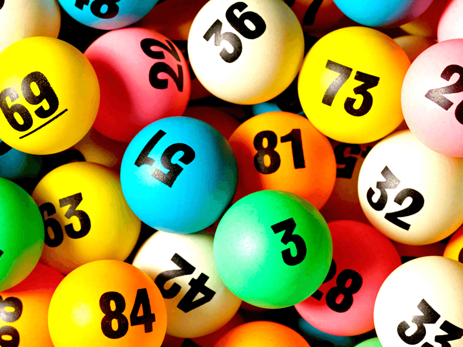 02. Briefs - Usadidekile owaseMandeni owine uR48 million iPowerball